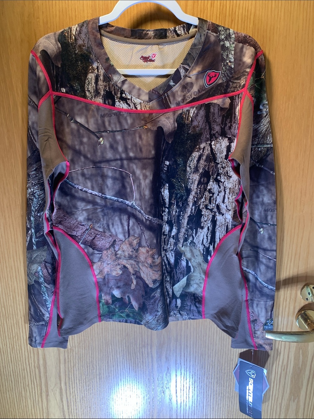 New! Mossy Oak ‘Scent Blocker’ Women's Camo Jersey with Pink Trim - Size M